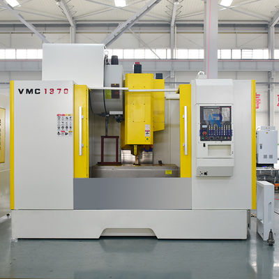 金属VMC CNCのフライス盤の垂直マシニング センターの製造業者VMC1370