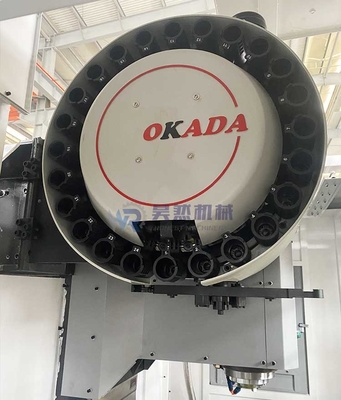 CNC制御垂直マシニング センター16/24用具のチェンジャー容量1400 x 700mm