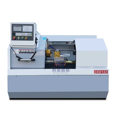 金属のための大型頑丈なフラット ベッド CNC 旋盤機械 Ck6132