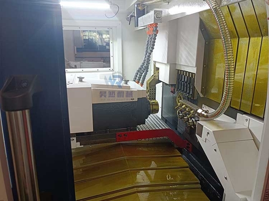 Fanuc SYNTECs コントロールシステム Sm205 と自動精密 CNC ターンマシン