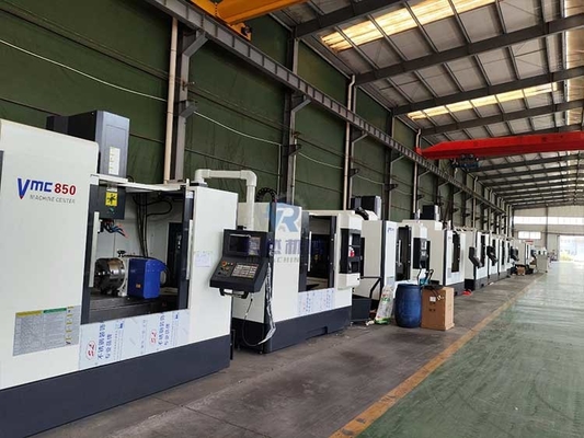 5 軸 精密 VMC850 垂直 CNC 機械加工センター 8000rpm スピンドル 16/24 ツール チェンジャー